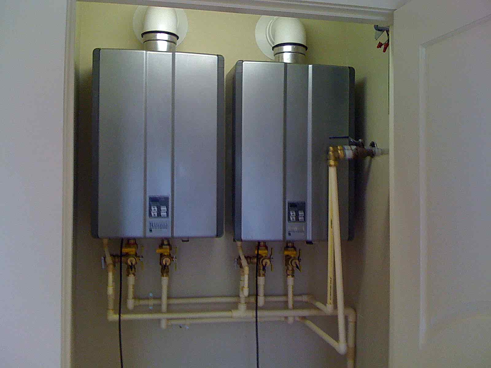 Tankless Hot Water Installation